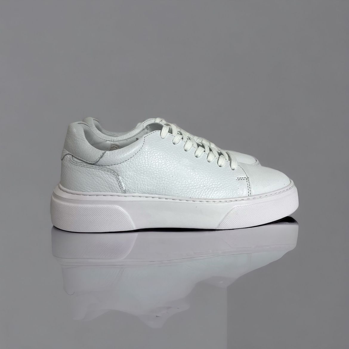 Lujo Hakiki Deri Erkek Sneaker  BEYAZ 10.24-LJERK0016BEYAZ resmi
